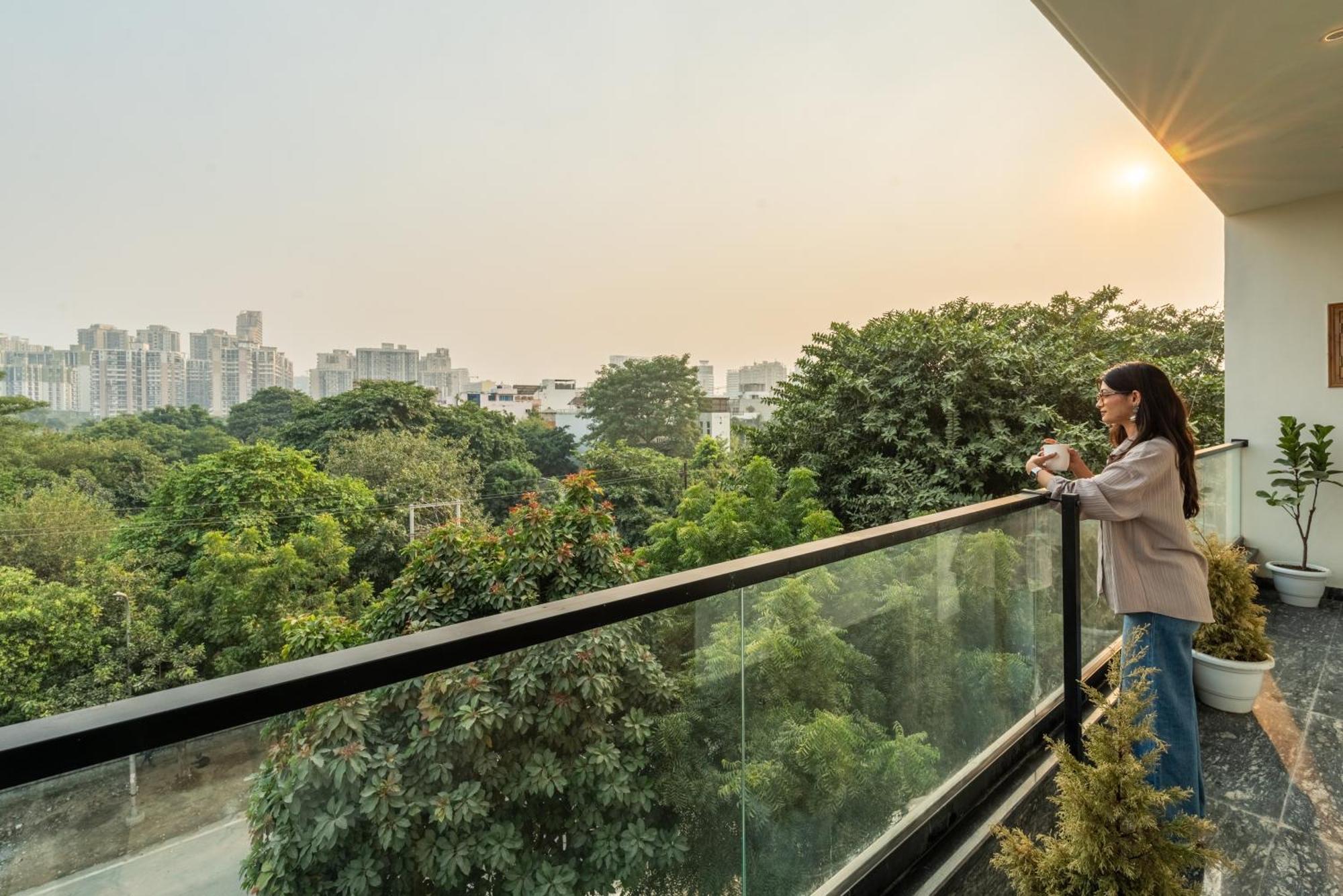 Lime Tree Hotel & One Bhk Serviced Apartment Noida - Sector 50 Metro Dış mekan fotoğraf