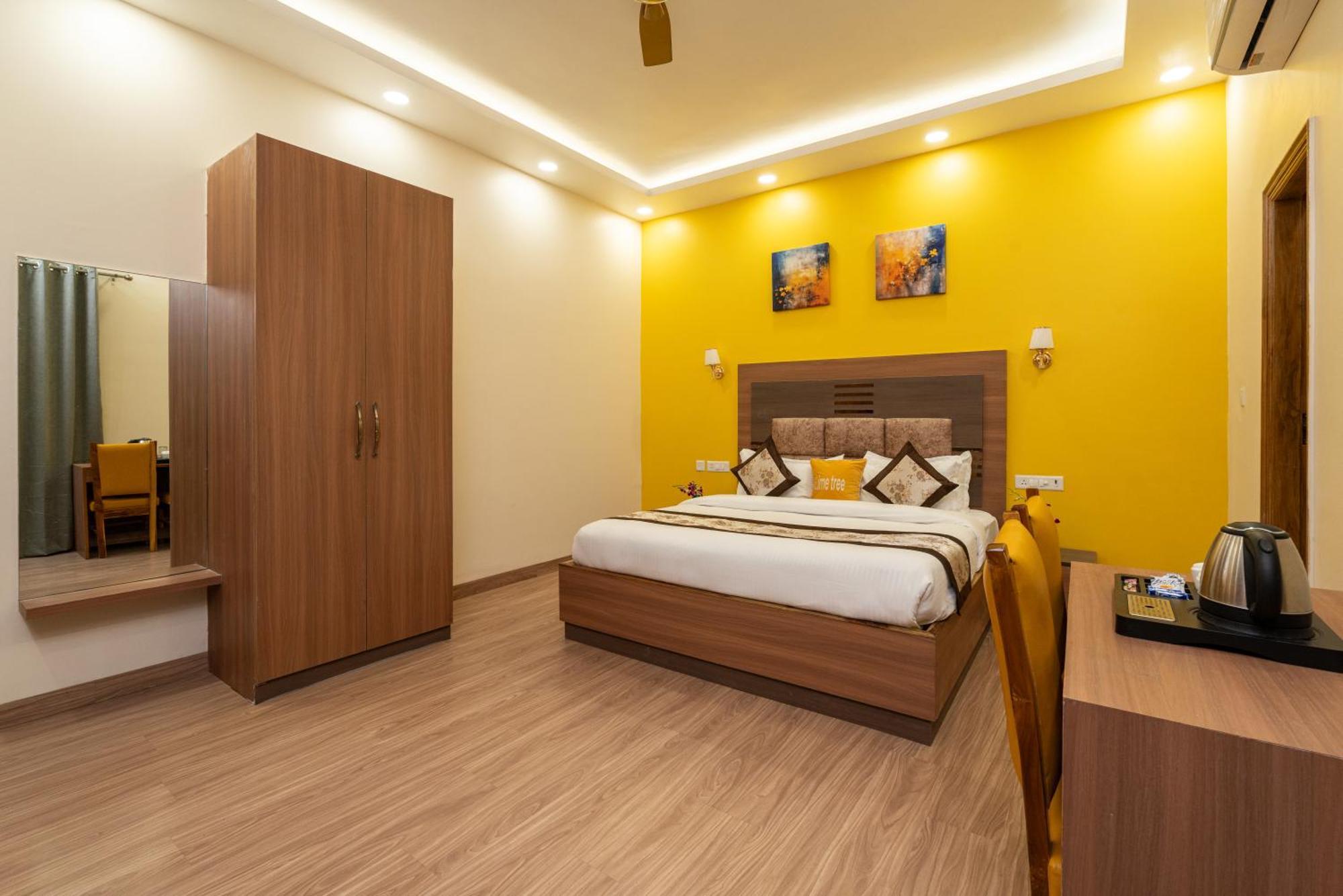 Lime Tree Hotel & One Bhk Serviced Apartment Noida - Sector 50 Metro Dış mekan fotoğraf
