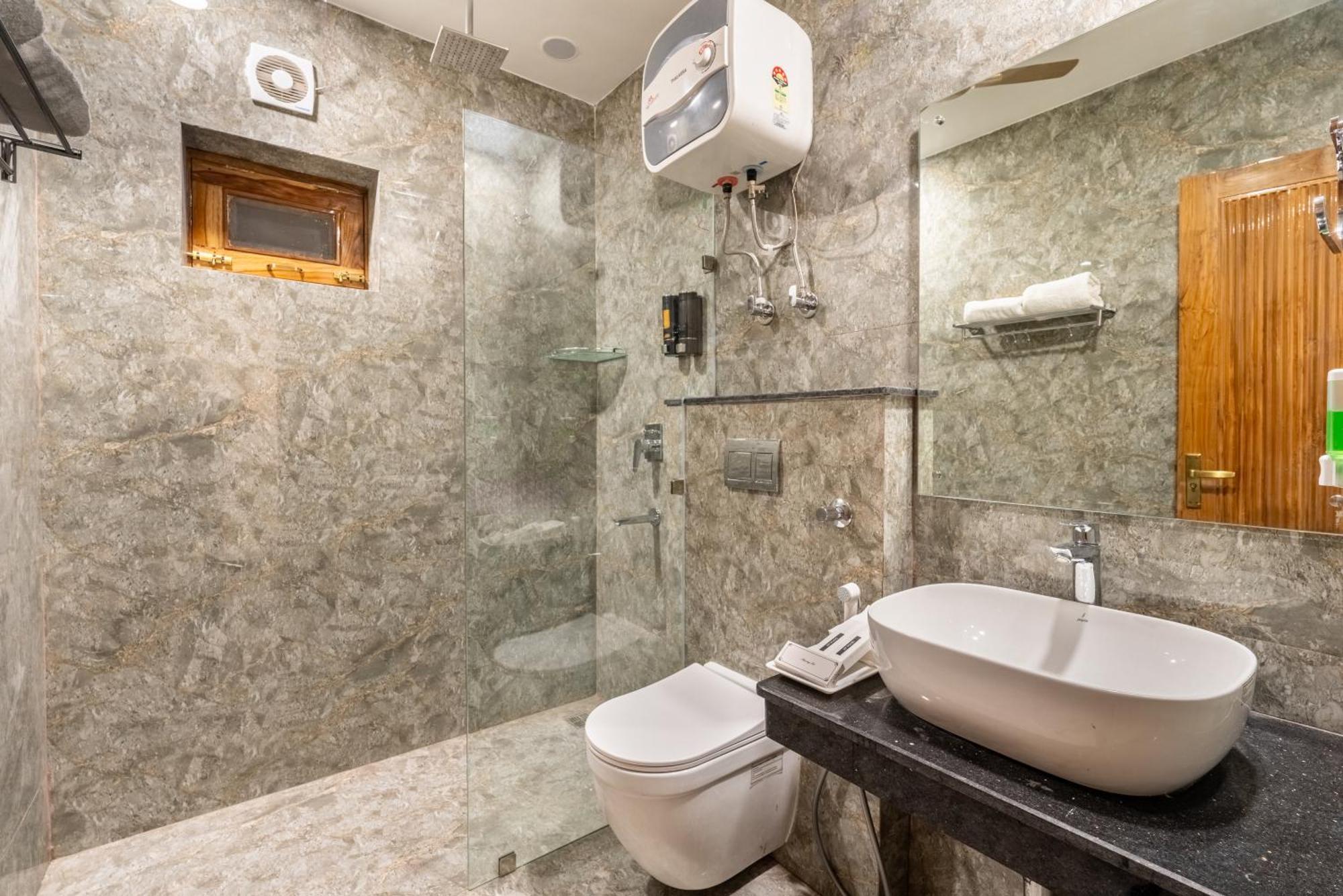 Lime Tree Hotel & One Bhk Serviced Apartment Noida - Sector 50 Metro Dış mekan fotoğraf